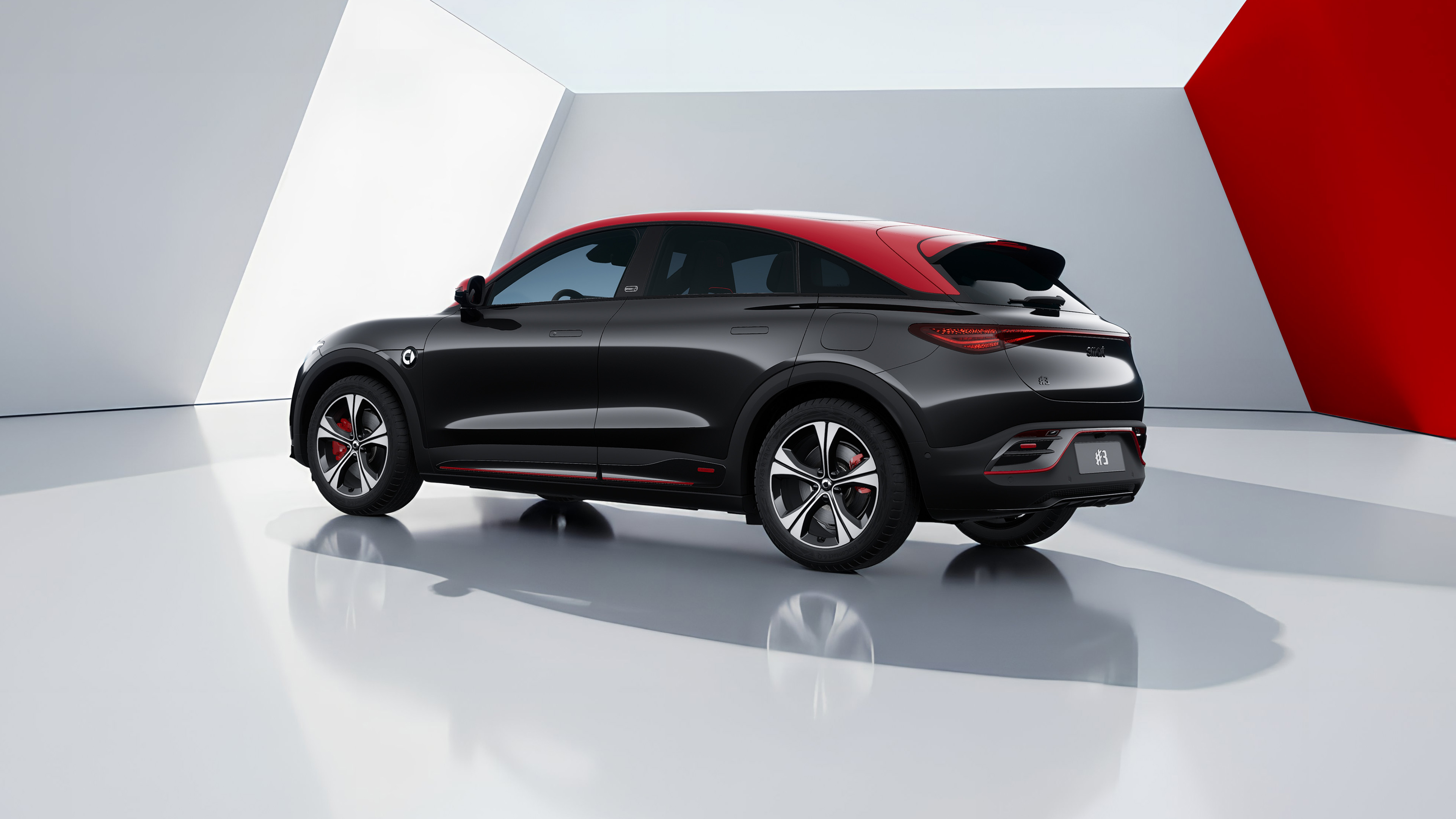 <span style="color:#000">smart #3 BRABUS</span>